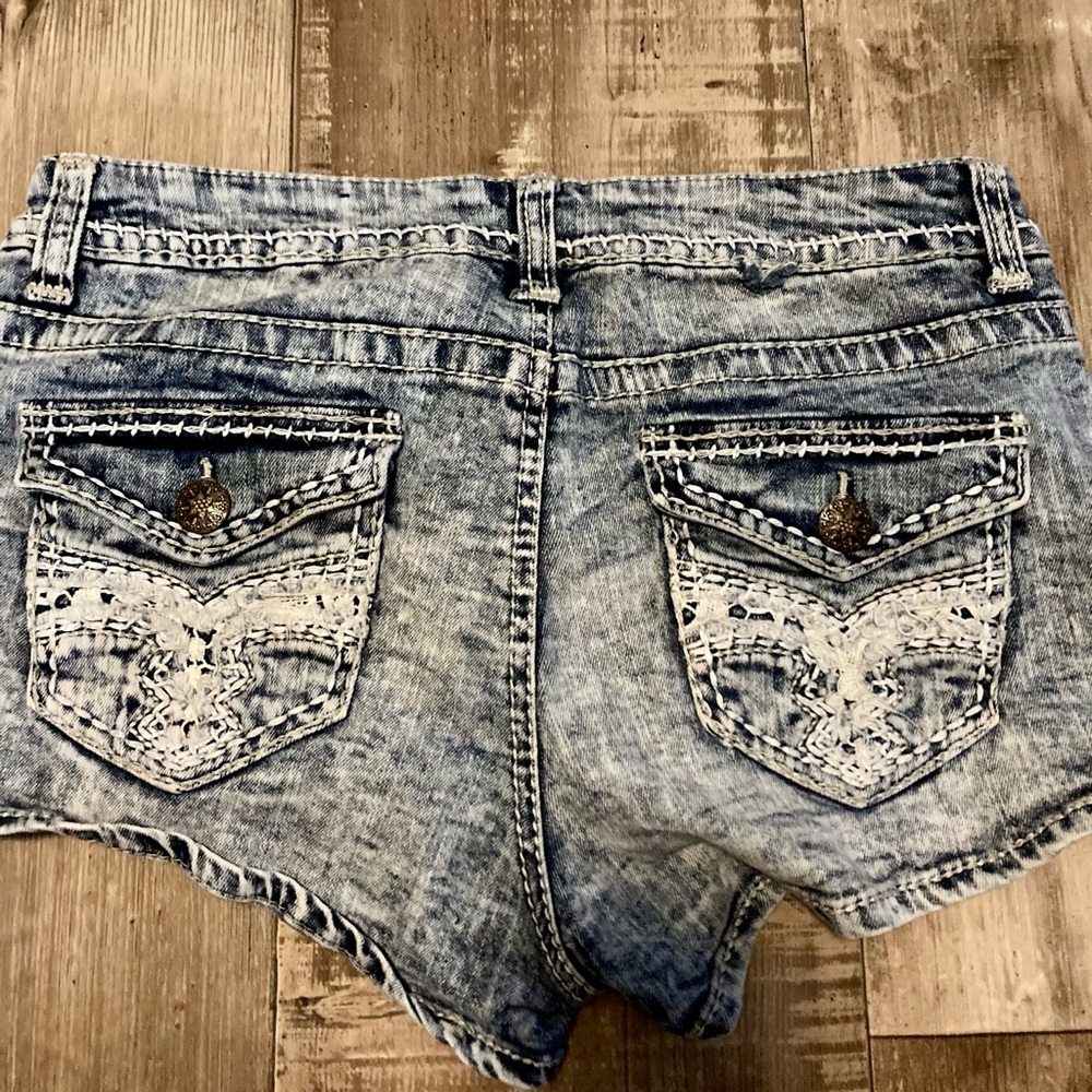 No Boundaries Denim Shorts Sz 11